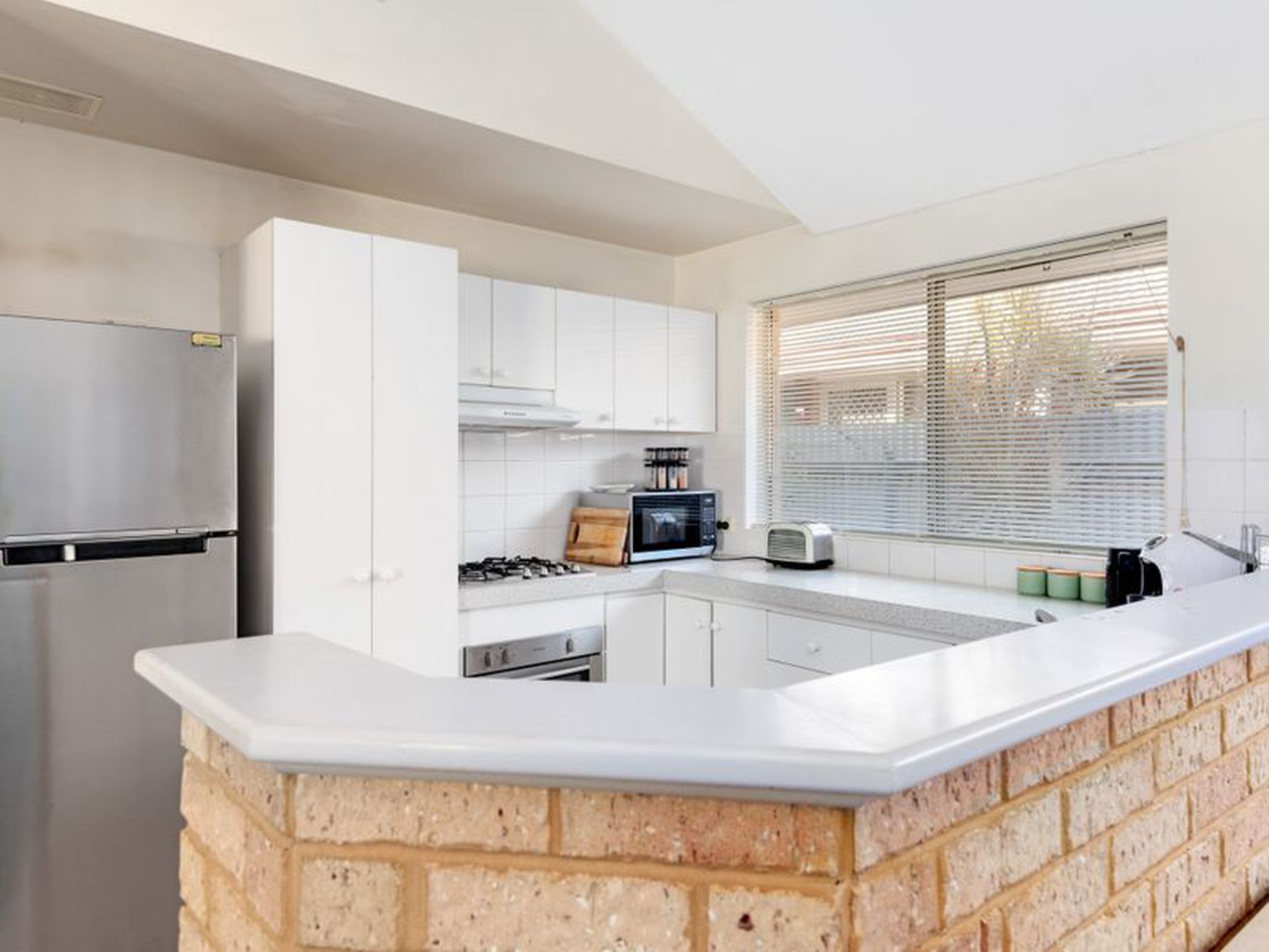 10B Riverina Way, Hannans