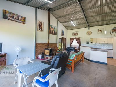876  Green Pigeon Road, Green Pigeon