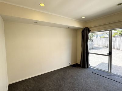 90b Birkdale Road, Birkdale