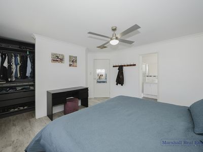 28 Newgain Cres, Carramar