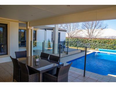 19 Lakeside Circuit, Dubbo