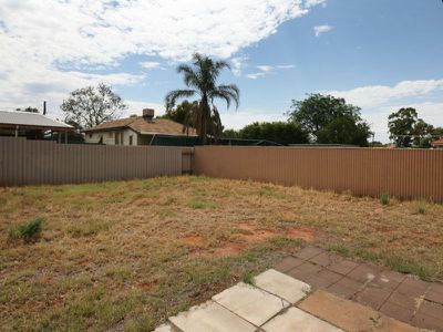 9 Watts Close, Boulder