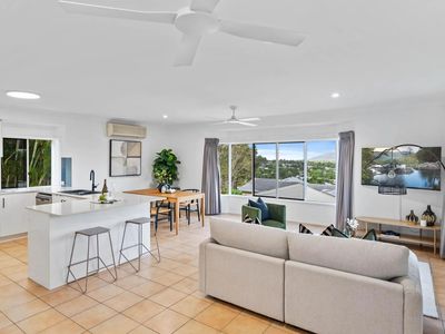 21 Guthrie Close, Bentley Park