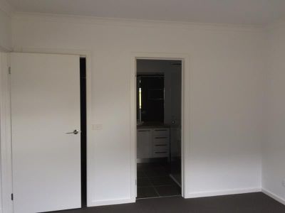 28 Pavo Street, Belmont