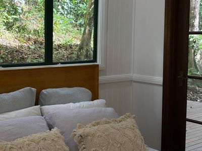 6 Euodia Close, Kamerunga