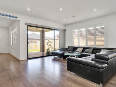10 Allspice Street, Manor Lakes