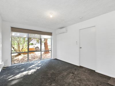 2/39-41 Hyde Street, Footscray