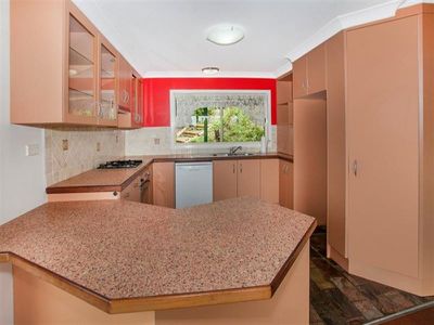 6 Ashley Ave, Farmborough Heights
