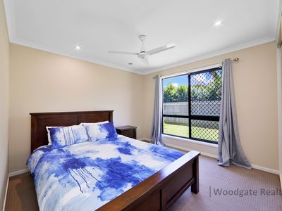 10 Wollemi Close, Woodgate