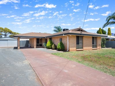 2 Miller Way, South Kalgoorlie