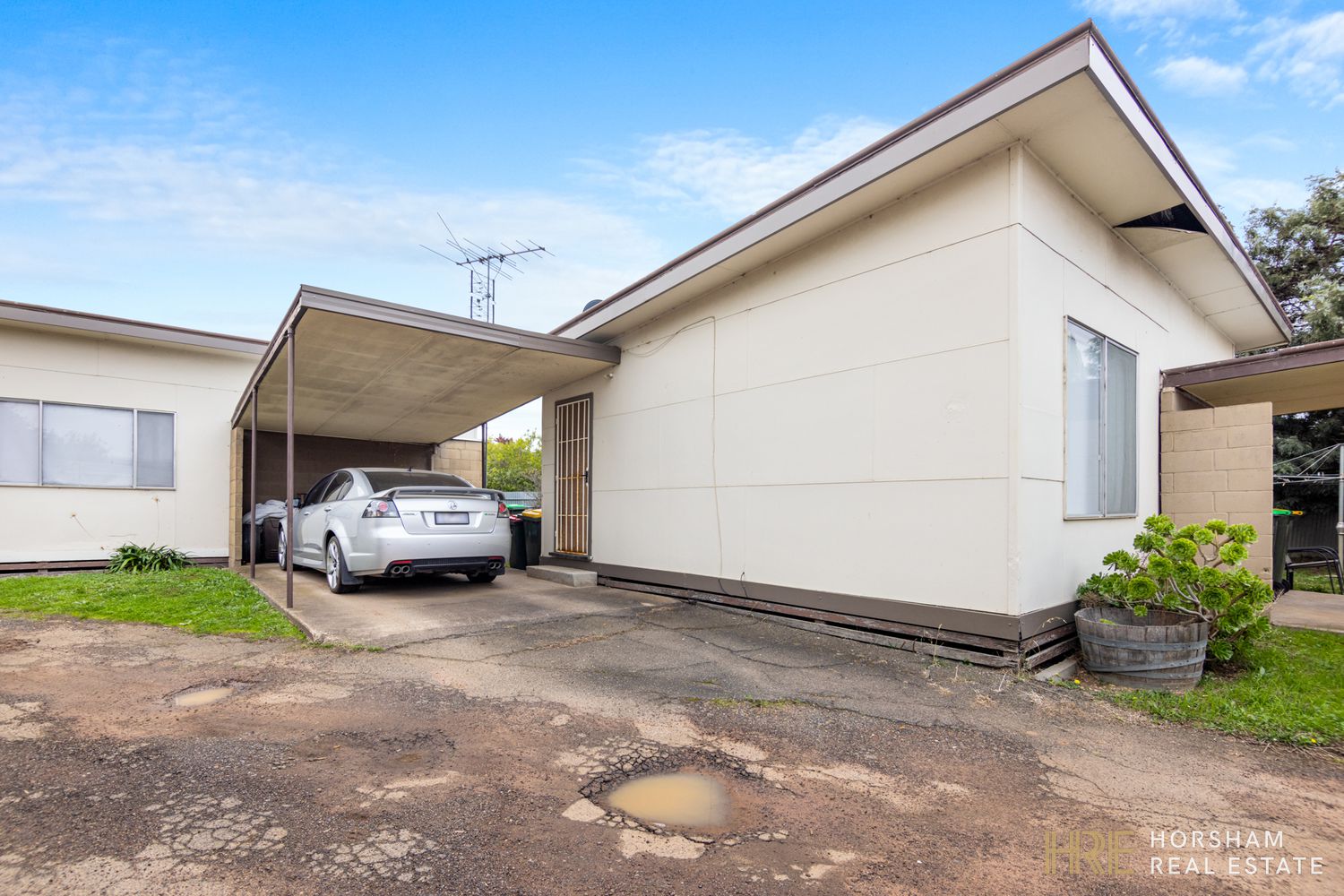 1 4 / 9 Burgess Street, Horsham