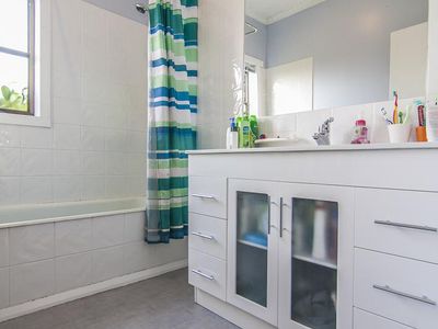 7795 Channel Highway, Cygnet
