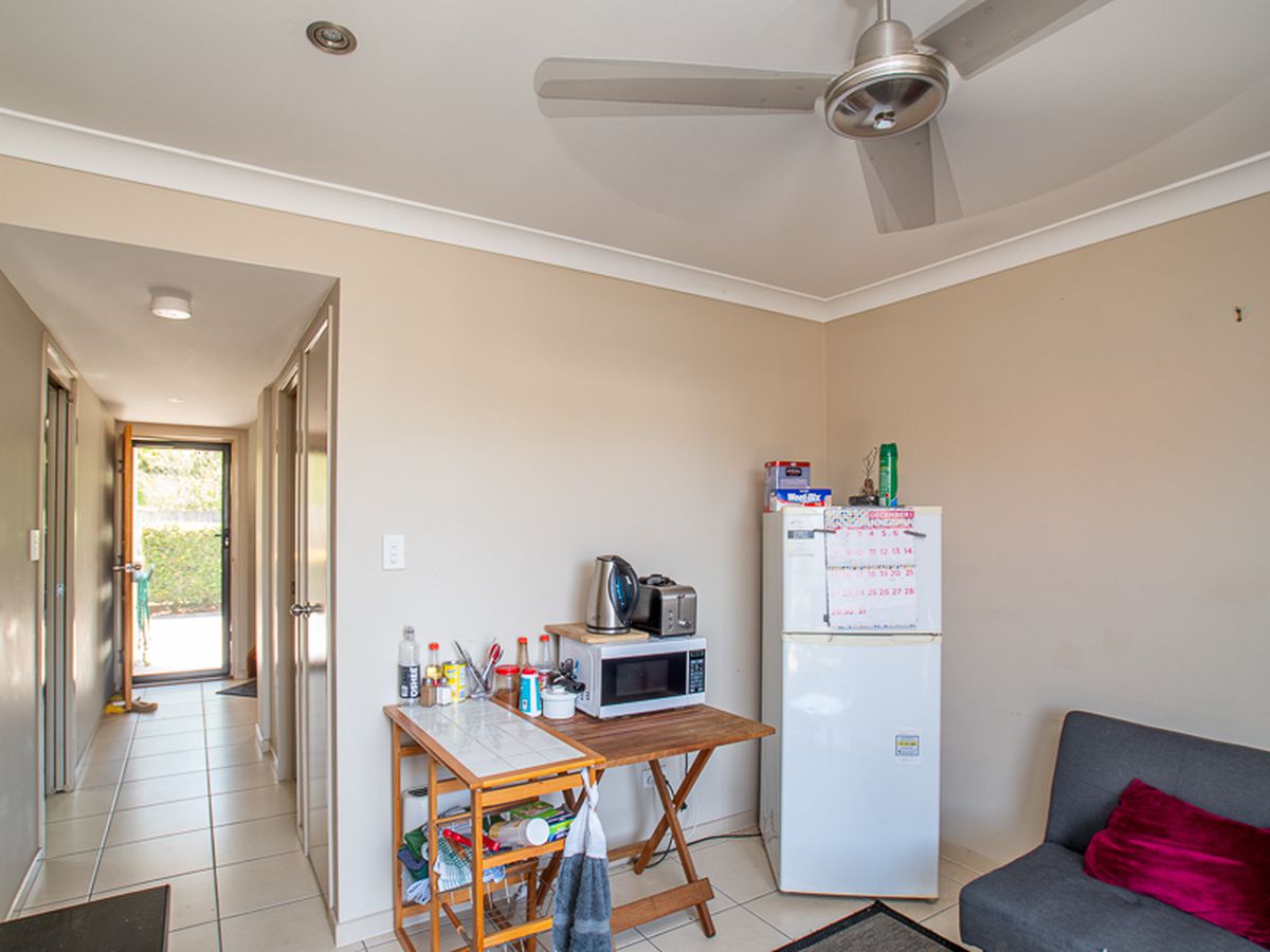 4 / 52 Shell Street, Urangan