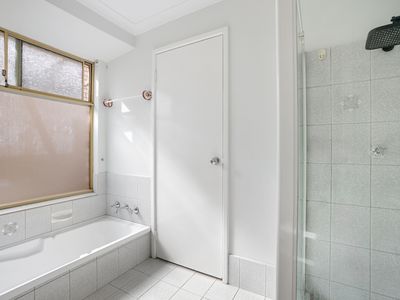 5 LISBON PLACE, Warnbro