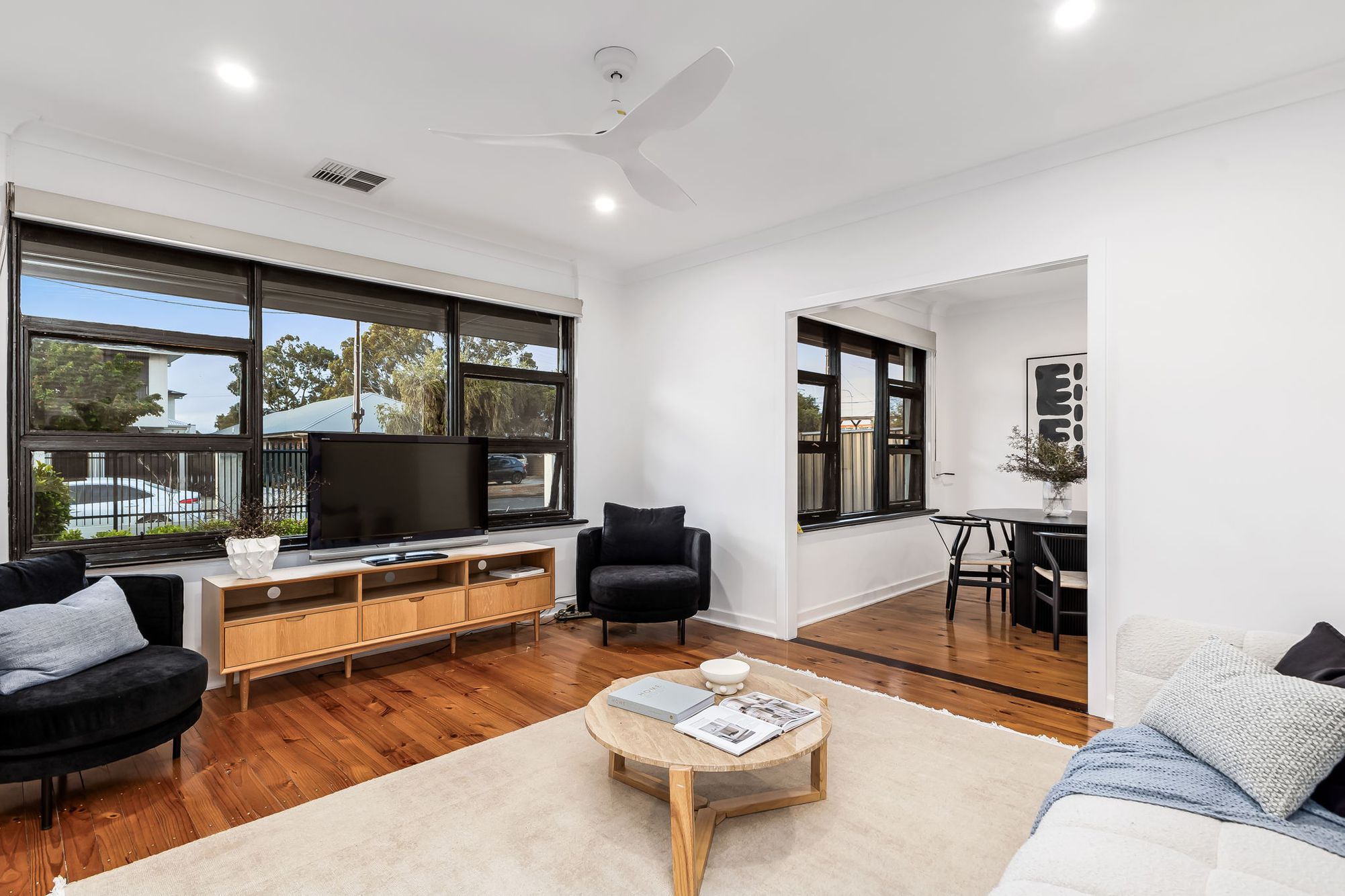 4 Woodland Road, Mitchell Park