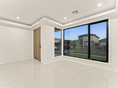 26 Akron Street, Manor Lakes