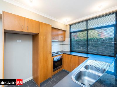 4 / 4-6 Kadina Street, North Perth
