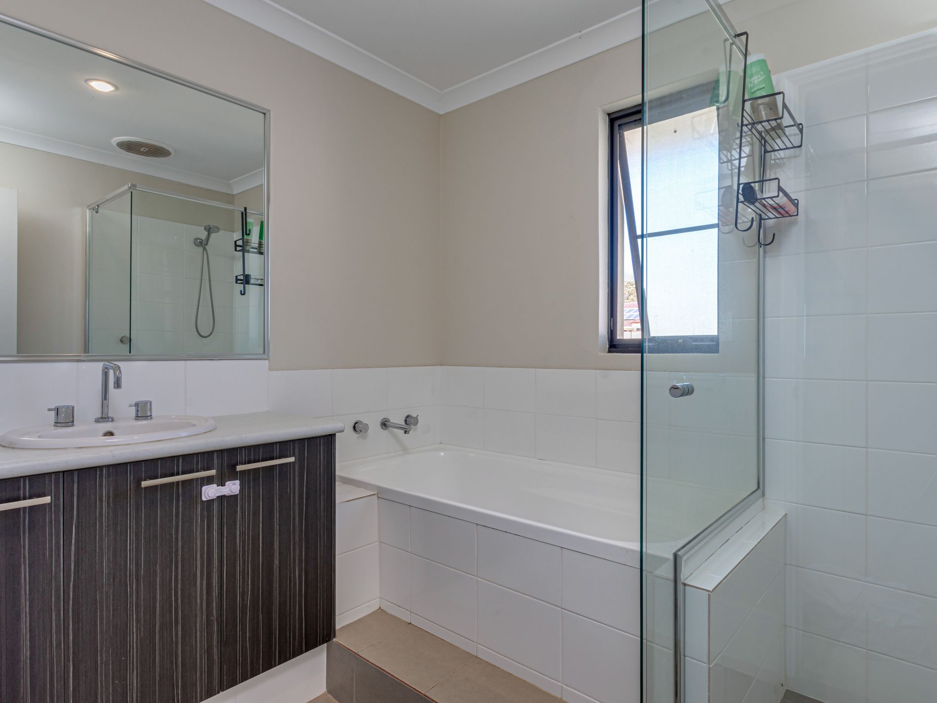 25 Flagtail Outlook, Yanchep