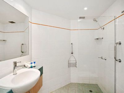 2 / 225 Gympie Terrace, Noosaville