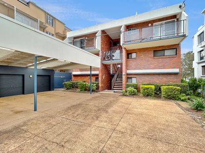 1 / 93 Parkyn Parade, Mooloolaba