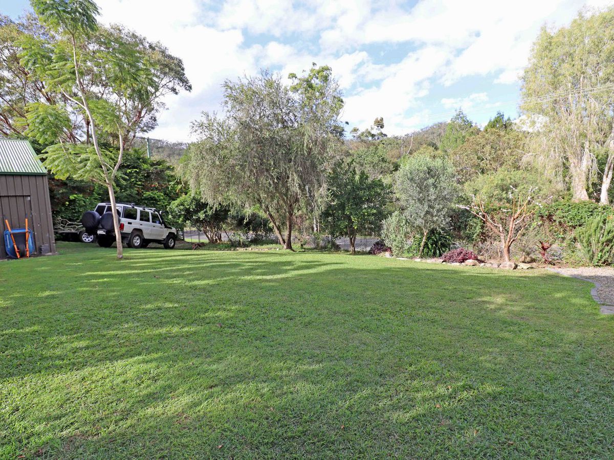 12 Moffat Street East, Herberton