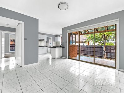 2 / 3 Deer Street, Deer Park