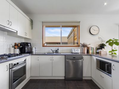 20 Pelican Court, Sale
