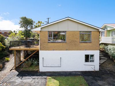 9 Bell Crescent, Concord