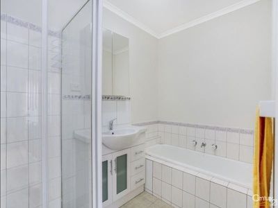 5 Linmac Drive, Hampton Park