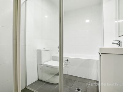 11 / 24 Mons Road, Westmead