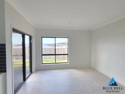 1/176 Settlers Boulevard, Chisholm