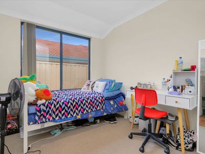 6 Coorong Turn , Warnbro