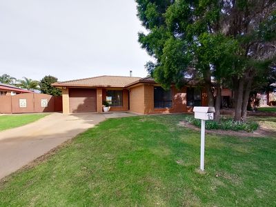 16 Bellbird Way, Dubbo