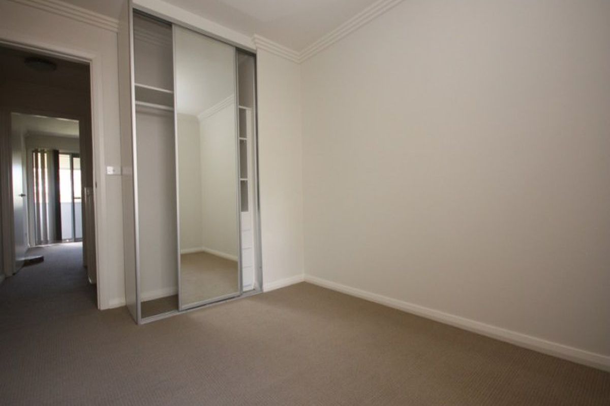 32 / 100 Kenyons Road, Merrylands