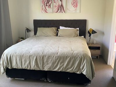 4 Barker Road, South Guildford