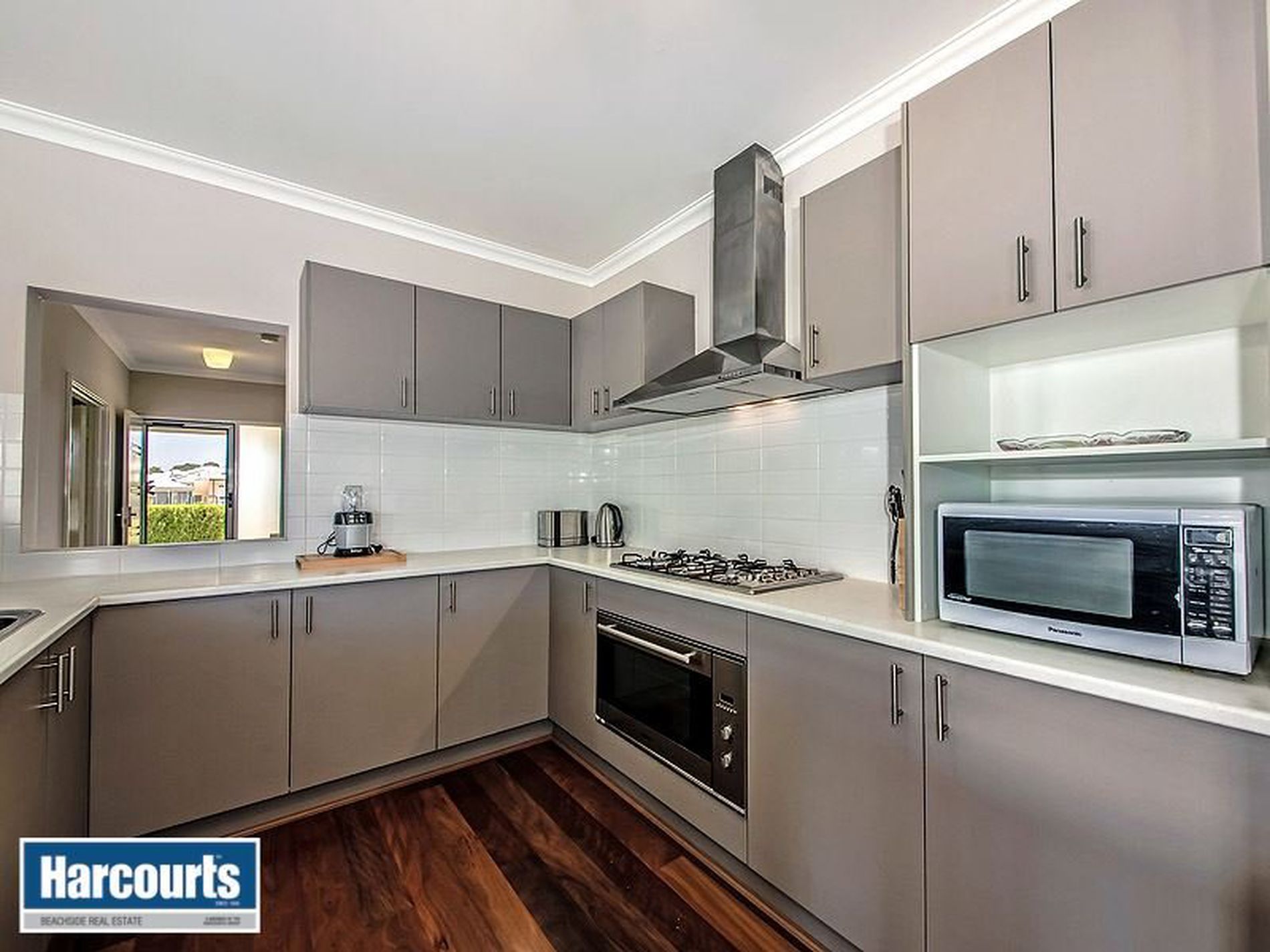 6 Jetty Loop, Yanchep