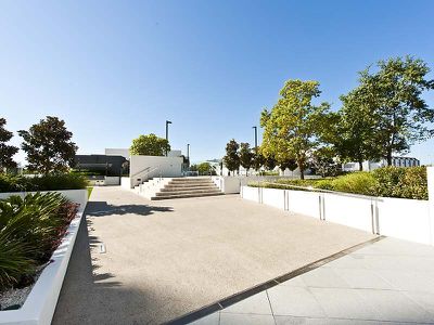 302 / 21 Bow River Cres. , Burswood