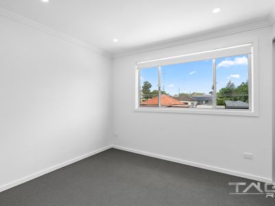 2 / 27 Collins Street, St Marys