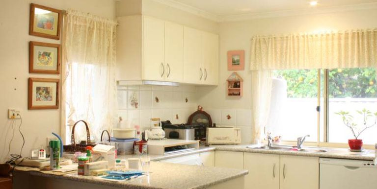 2 / 3-5 Weir Street, Euroa