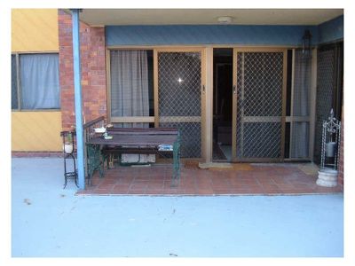 2 / 23 Queens Road, Scarness