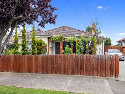 27 Huxtable Avenue, Altona North
