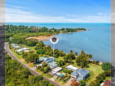 86 Bay Road, Coconuts