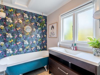 28 James Street, Riverton