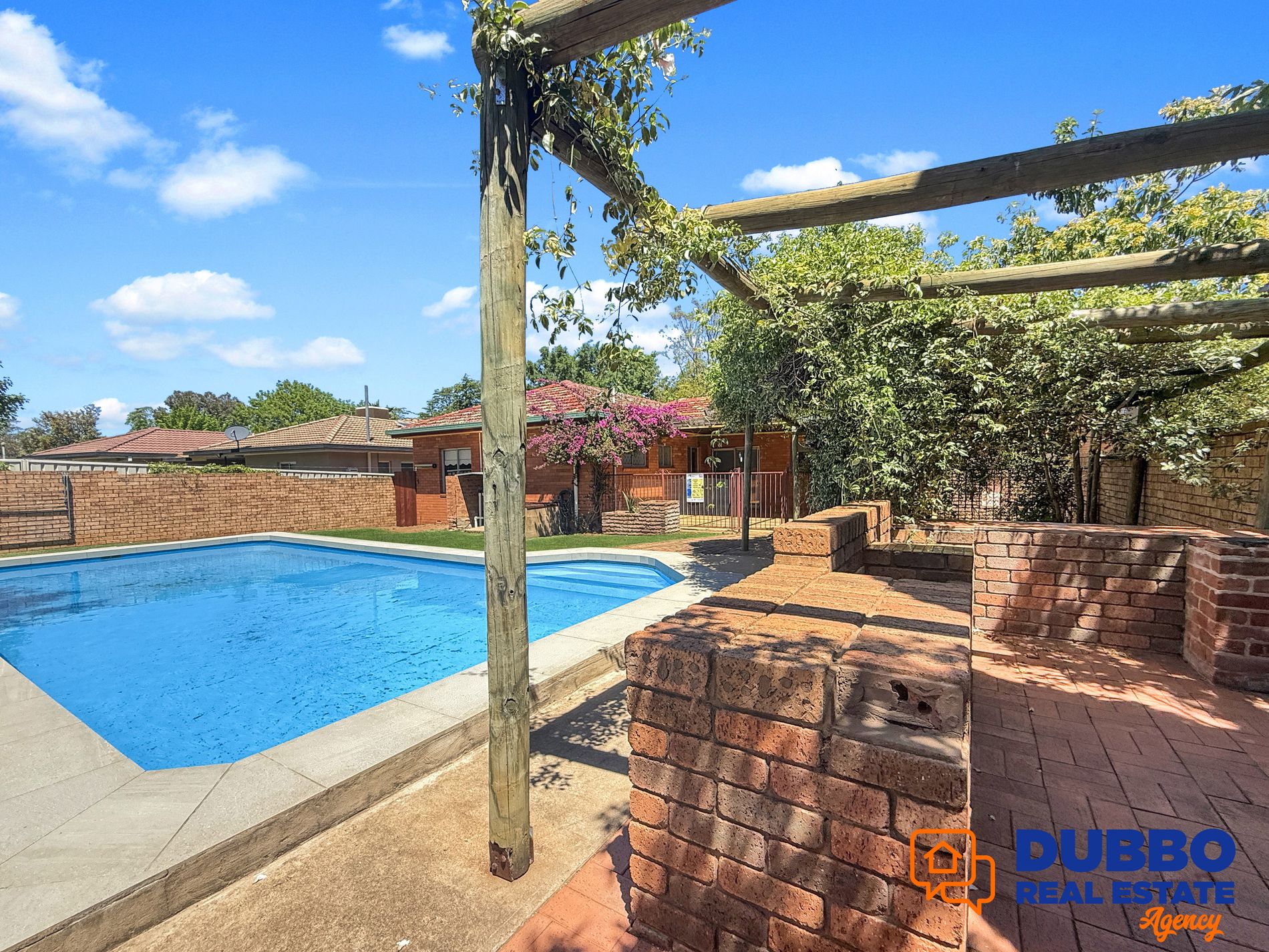 8 Brigalow Avenue, Dubbo