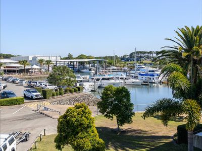 522 / 66 SICKLE AVENUE, Hope Island