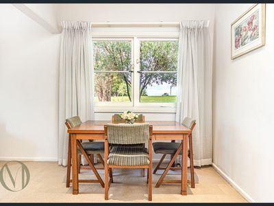 10 Dora Crescent, Dundas