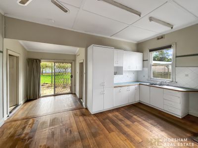 10 Gardenia Street, Horsham