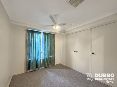 7 Kestrel Close, Dubbo