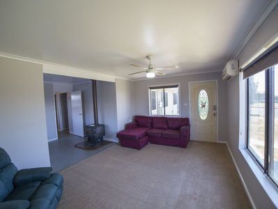 1 Jane Court, Dubbo