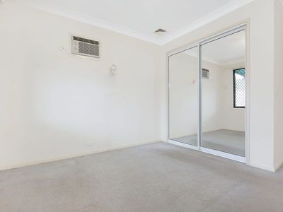 68 Rickard Road, Cordeaux Heights